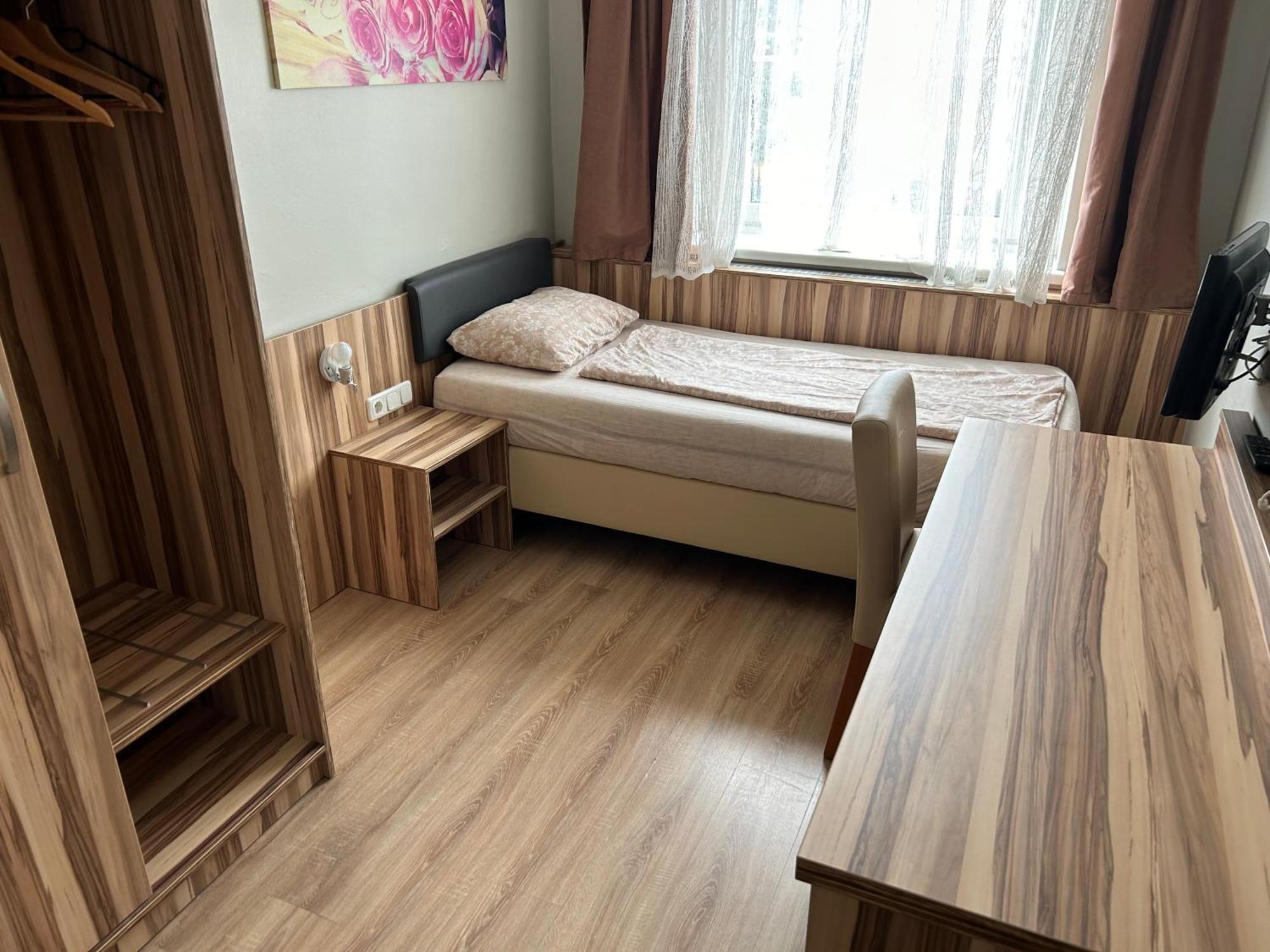 "Am Limes" Hotel Enns Zewnętrze zdjęcie