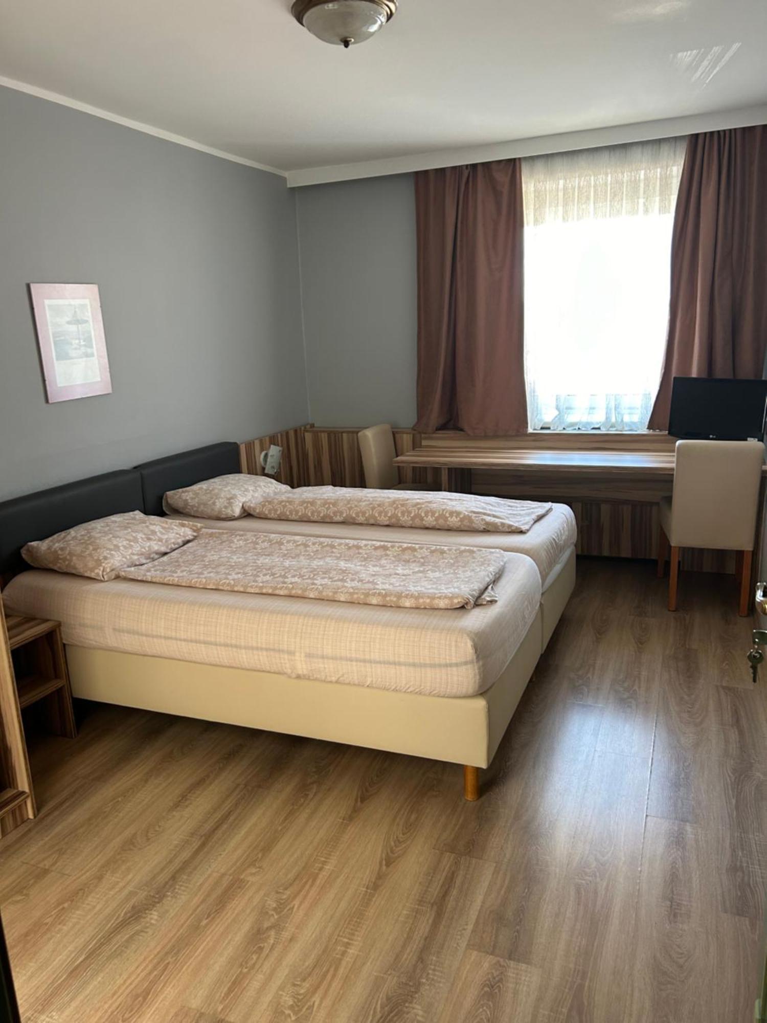 "Am Limes" Hotel Enns Zewnętrze zdjęcie