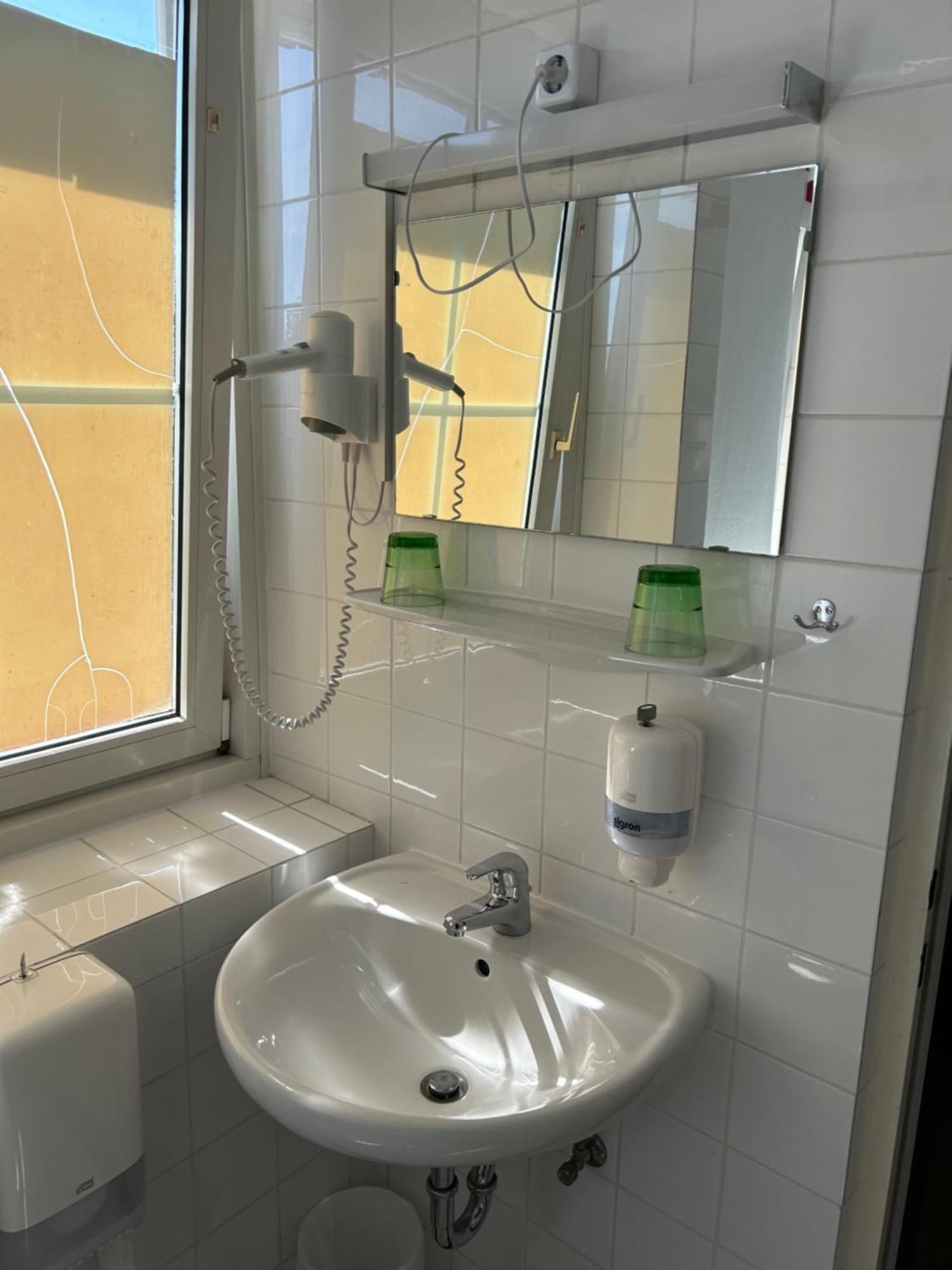 "Am Limes" Hotel Enns Zewnętrze zdjęcie