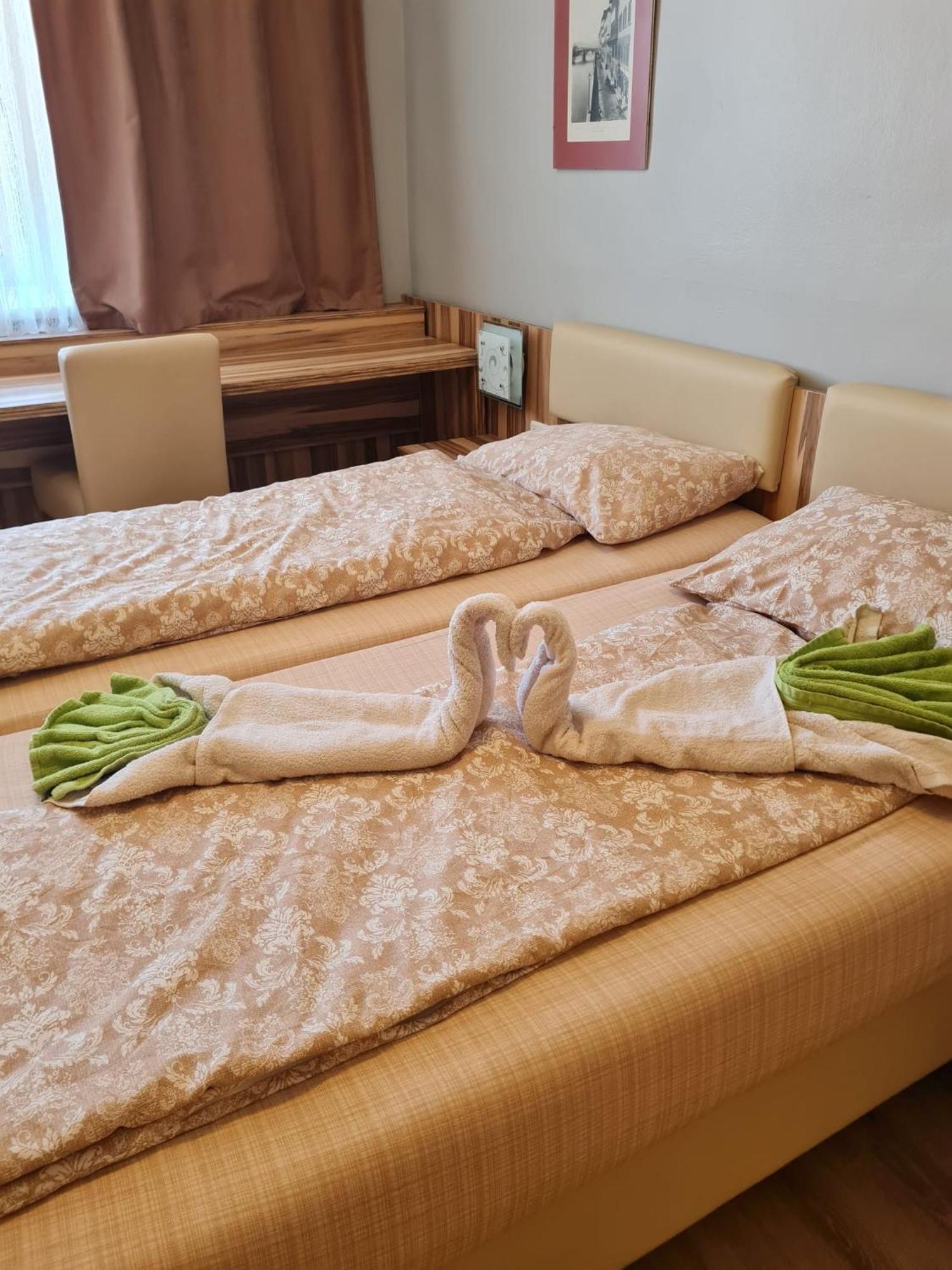 "Am Limes" Hotel Enns Zewnętrze zdjęcie